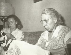 Minnie and Lou - 1950s